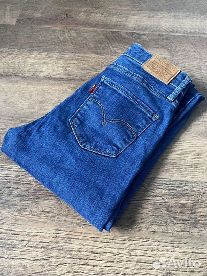 Levis 25/30 джинсы женские