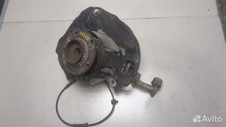 Ступица (кулак, цапфа) левая передняя BMW 5 E39