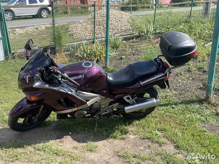 Продам kawasaki zzr 400-2