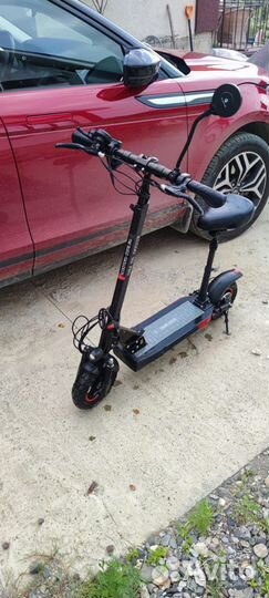 Электрический самокат с сиденьем