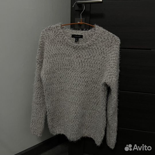 Свитер женский