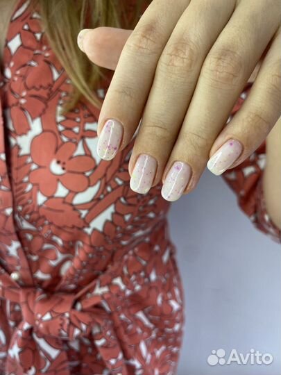 Маникюр и педикюр