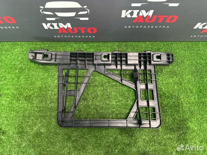 Кронштейн заднего бампера правый Hyundai I30 Sw