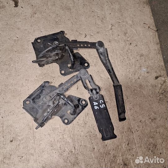 Замок капота Audi A6 C5