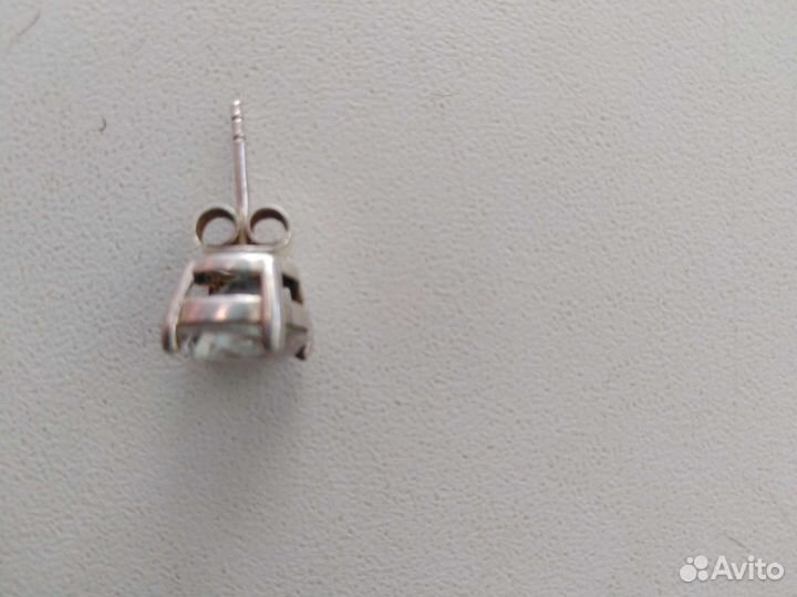 Серебряные серьги 2шт