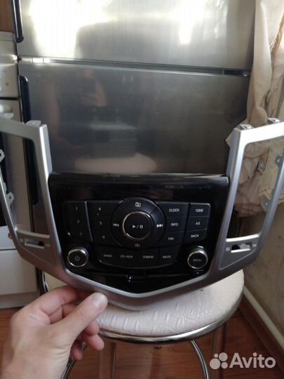 Штатная магнитола на Шевроле Круз