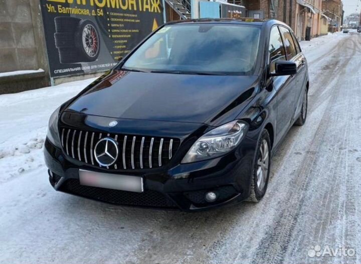 Решётка Mercedes B-class w246 GT Style 11-14 гг