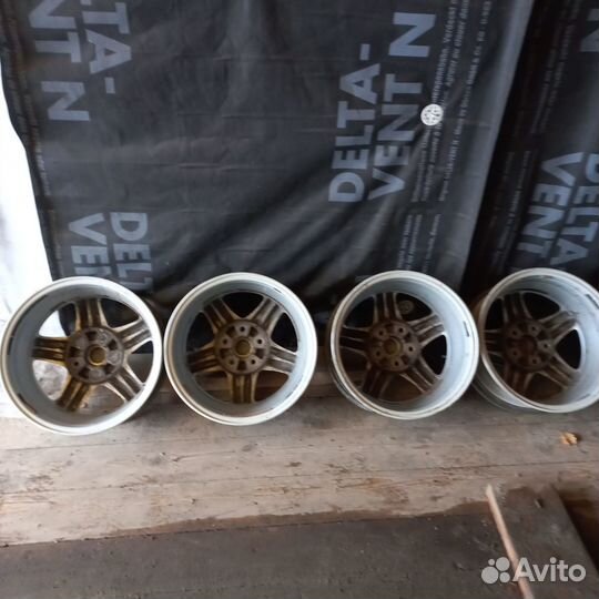 Литые диск на nissan