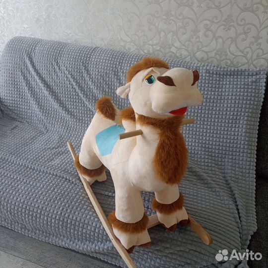 Детская игрушка качалка