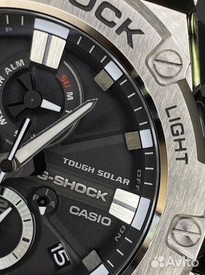 Часы Casio G-Shock GST-B1001A