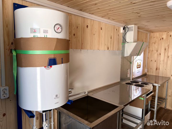 18 Вагон на шасси, вагон со столовой и жилой