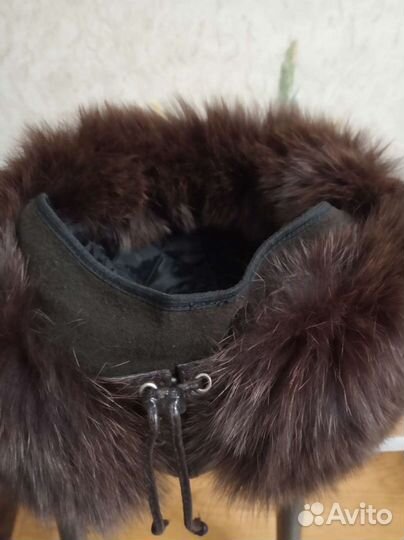 Шапка женская кожа+ натуральный мех песца