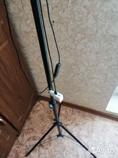 Лампа кольцевая