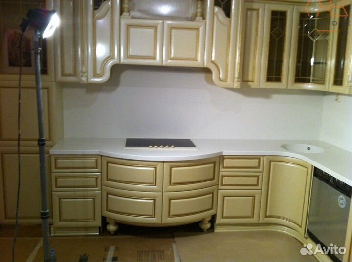 Столешницы из акрилового камня