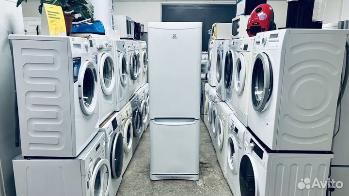 Холодильник Indesit