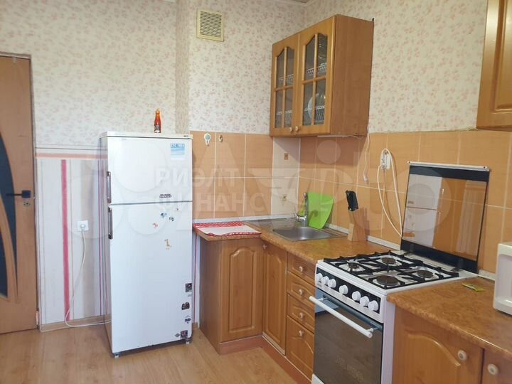 1-к. квартира, 42 м², 4/9 эт.