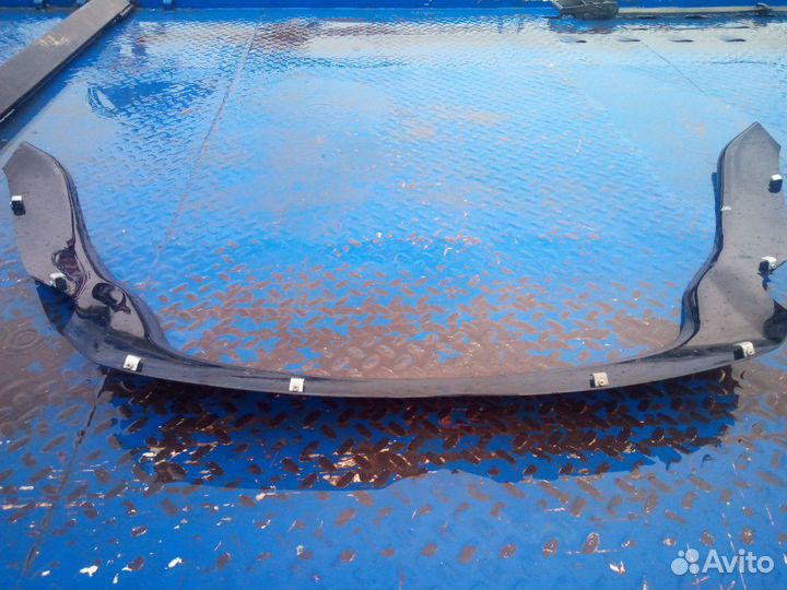 Спойлер капота