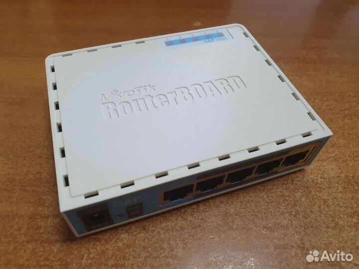 Роутер Mikrotik hAP ac lite