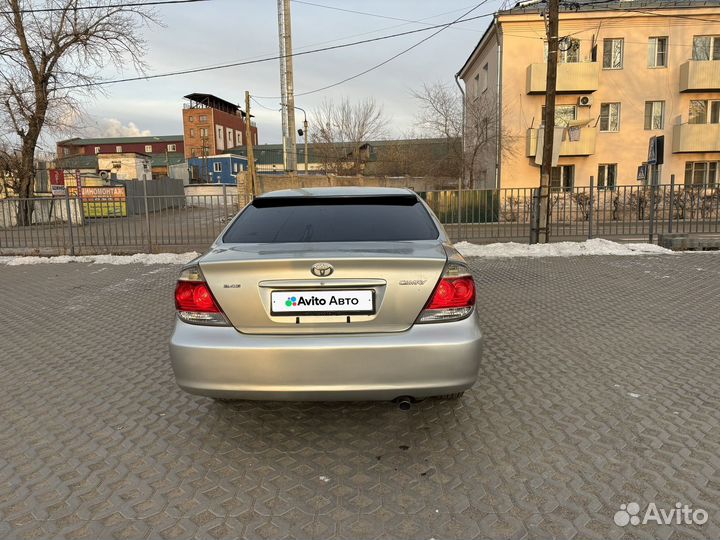 Toyota Camry 2.4 AT, 2004, 262 000 км