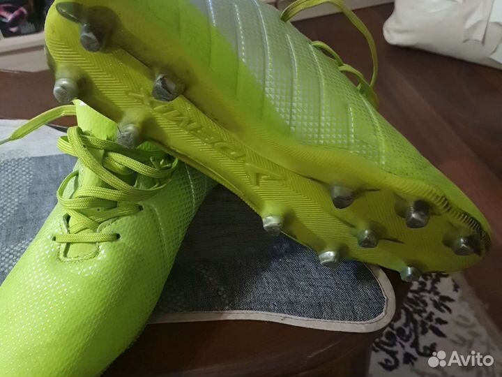 Футбольные бутсы demix