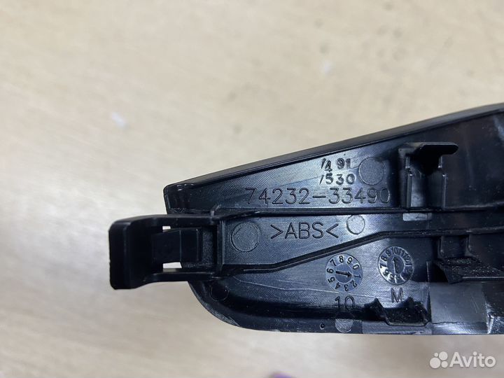 Накладка стеклоподъемников левая Toyota Camry 75