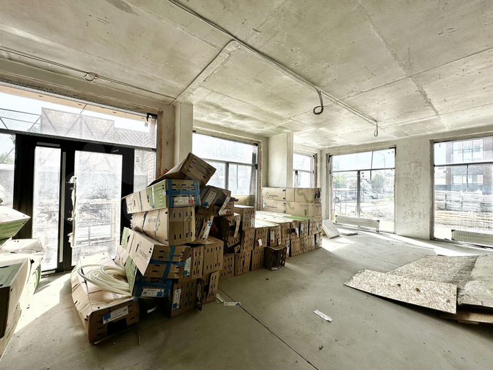 1 этаж, много окон, 3 входа, 188.37 м²