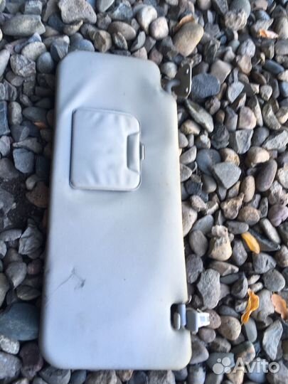 Козырек солнцезащитный Noah Voxy 60 2002