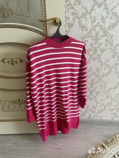 Свитер женский