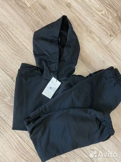 Спортивный костюм новый