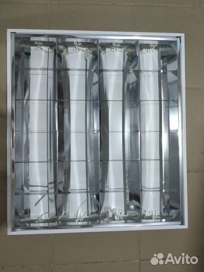 Светильник люминесцентный потолочный