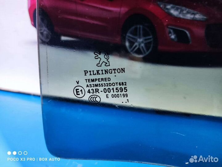 Стекло заднее левое Пежо 207