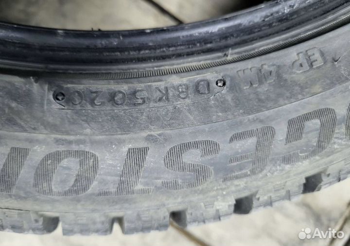 Bridgestone Blizzak Spike-02 215/50 R17 95V