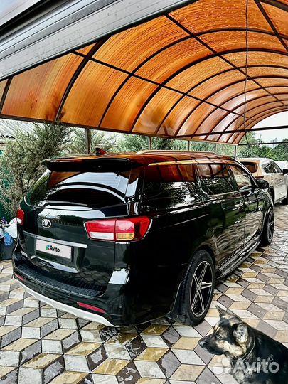 Kia Carnival, 2015