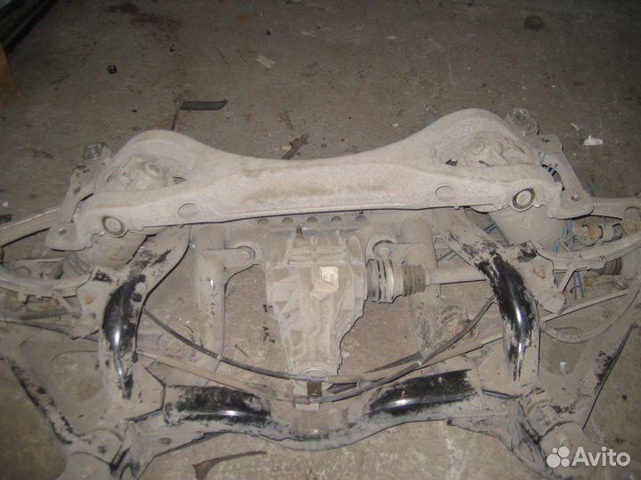 Audi q7 задняя балка редуктор заднего моста