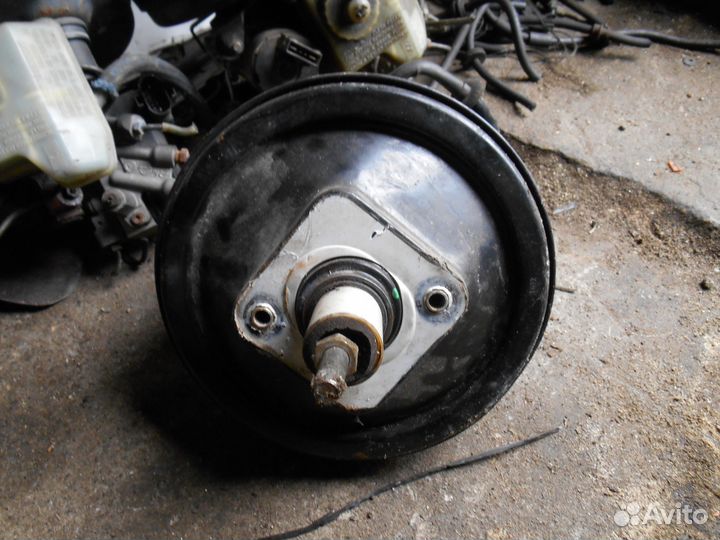 Гтц вакуумник Audi A4 A6 Passat B5