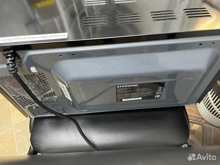 Микроволновая печь starwind SMW3420, 700 Вт