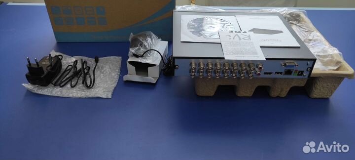 Гибридный видеорегистратор RVI-R16LA-C V.2 новый