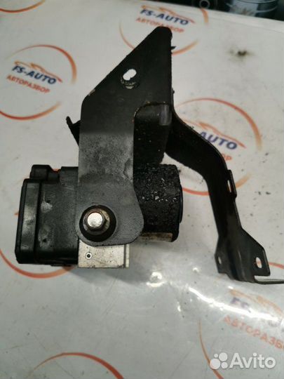 Блок ABS Suzuki Grand Vitara 2 2.0 (J20A) бензин