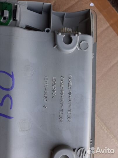 Плафон освещения салона Toyota Corolla X 150