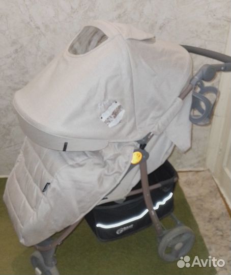 Продам прогулочную коляску