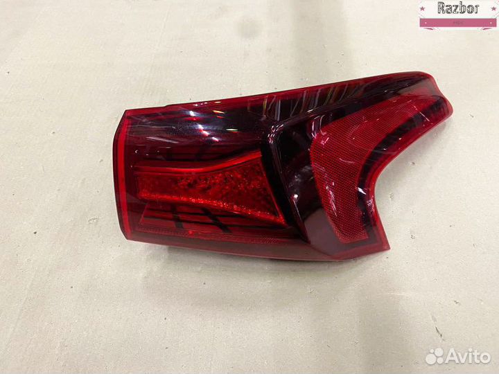 Фонарь задний правый Hyundai Santa Fe 4