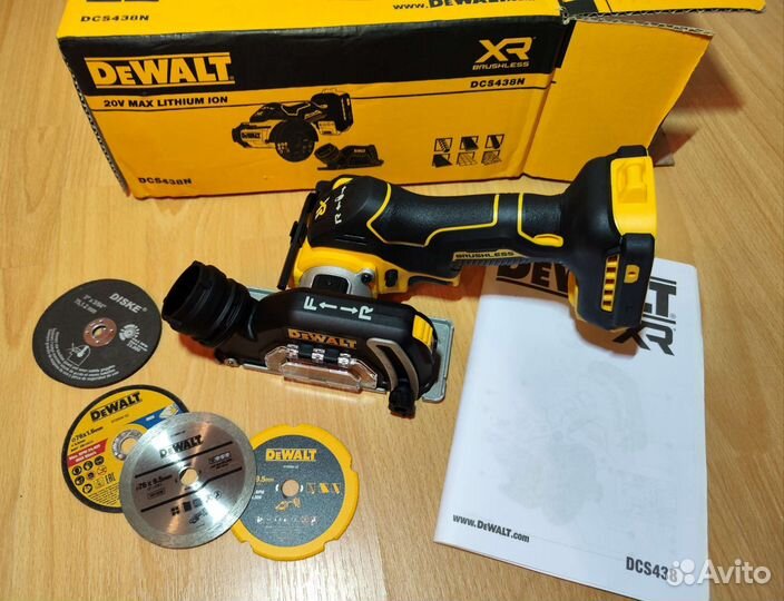 Отрезная пила DeWalt DCS438