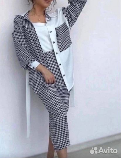 Костюм женский