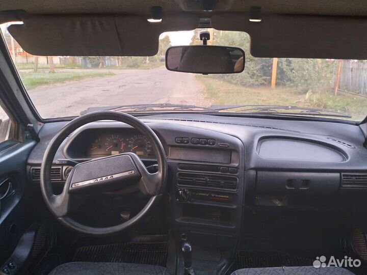 ВАЗ 2114 Samara 1.5 МТ, 2004, 301 316 км