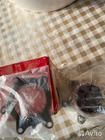 Водяной насос на Toyota Corolla