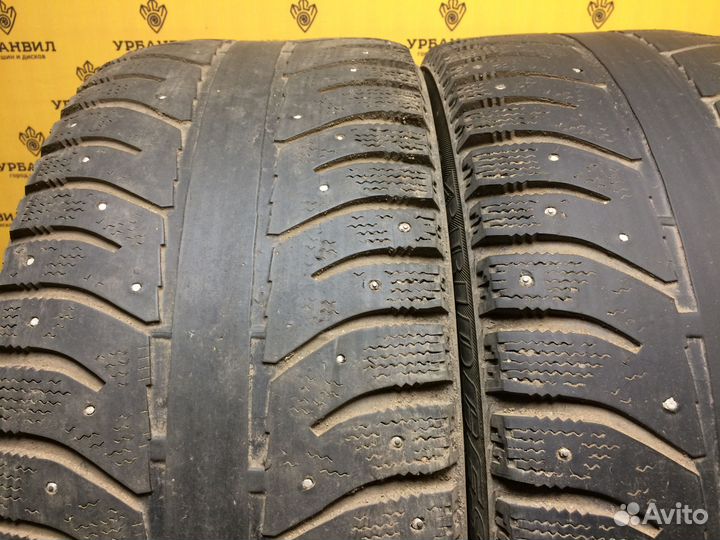 Bridgestone Ice Cruiser 7000 245/45 R17 99T