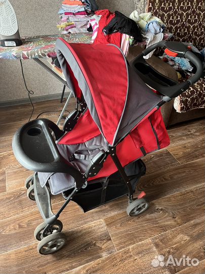 Прогулочная коляска