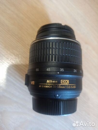 Объективы и вспышки на Nikon, много