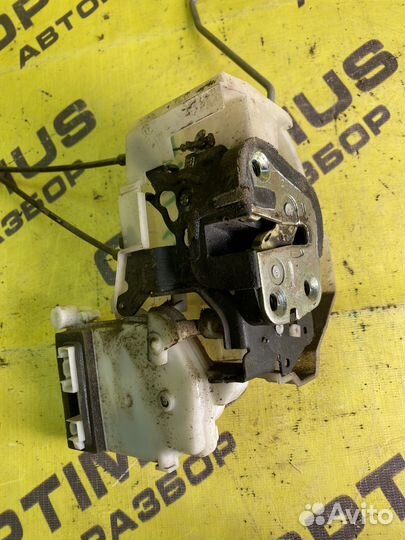 Замок передней правой двери Mazda CX-7