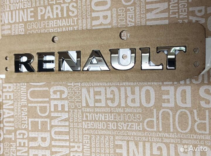 Надпись renault Логан, Сандеро, Аркана